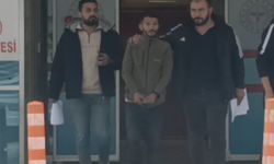 Sosyal medyadan tanışıp buluştuğu kişiyi mobil bankacılıkla 300 bin TL dolandırdı