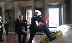 Süper Lig’e çıkan Gençlerbirliği, takım halinde Anıtkabir'i ziyaret etti