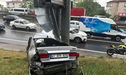 Takla atıp hurdaya dönen otomobilin sürücüsü yaralandı