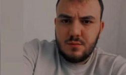 Taksi, önündeki kamyonete çarptı; 1 ölü, 1 yaralı / Ek fotoğraflar