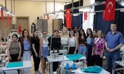 Trakya Üniversitesi'nde öğrenciler, ameliyathane için tekstil malzemeleri üretiyor