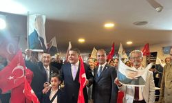 Yerli ve Milli Parti Genel Başkanı Mutlu: Özgür Özel'e yapılan şiddetli olayı lanetliyorum
