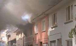 Bursa'da 2 katlı binada yangın