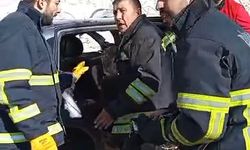 Diyarbakır’da lastiği patlayan otomobil istinat duvarına çarptı: 1 ölü, 6 yaralı