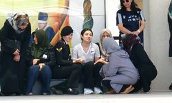 Düğüne giderken kazada ölen çift, toprağa verildi