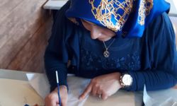 Evlendikten sonra ortaokul ve liseyi bitirdi, 48 yaşında üniversite mezunu oldu