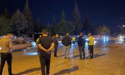 Gaziantep'te hafif ticari araç ile otomobil çarpıştı: 5 ölü, 2 yaralı