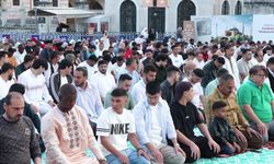 İstanbul - Ayasofya’da bayram namazını kıldılar