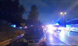 İstanbul- Bayrampaşa'da otomobil bariyerlere çarpıp takla attı: 1 ölü, 3 yaralı