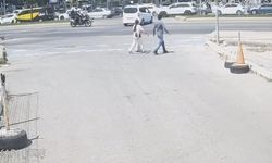 İstanbul - Kartal'da motorize polis ekibi kontrolsüz dönüş yapan araca çarptı: 2 yaralı