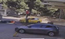 İstanbul - Maltepe'de motosiklet taksiye çarptı; sürücü yola savruldu