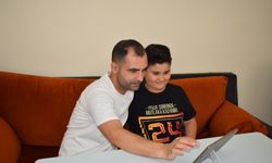 Kanser hastası Muhammed, evde aldığı eğitimlerle bursluluk sınavını yüksek puanla kazandı