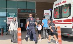 Kumbarasını açmak istediği bıçak elinden kayınca dilinden yaralandı