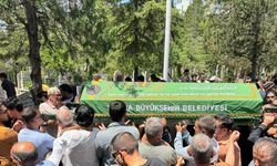 Motosikletli kuryeye çarparak ölümüne neden olan otomobil sürücüsü tutuklandı