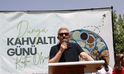 Muradiye Şelalesi önünde 'Dünya Kahvaltı Günü' etkinliği