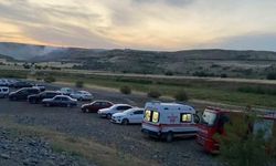 Murat Nehri'ne girip kayboldu