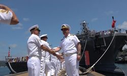 Oramiral Ercüment Tatlıoğlu, bahriyeliler ile bayramlaştı