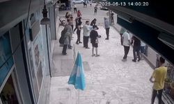 Otomobilin çarptığı motosikletin savrulduğu anlar kamerada