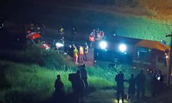 Rusya’da köprü çöktü, tren raydan çıktı: 7 kişi hayatını kaybetti