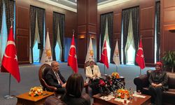 Siyasi partiler arasında bayramlaşma ziyaretleri (2)