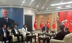 Siyasi partiler arasında bayramlaşma ziyaretleri (3)