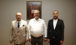Uşakspor'da bayrak değişimi