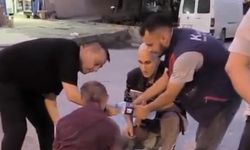 Yaya geçidinde motosiklet çarptı; kaza kamerada