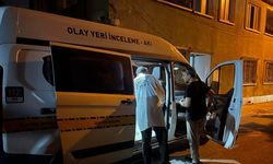 Yayılan koku ile ortaya çıktı; yalnız yaşadığı evinde ölü bulundu