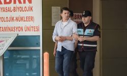 'Yol verme' tartışmasında 1 kişiyi bıçaklayıp, 3 kişiyi de darbetmişti: tutuklandı