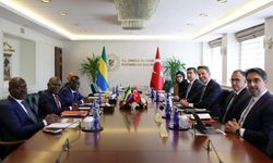 Bakan Bayraktar, Gabonlu bakanlarla bir araya geldi