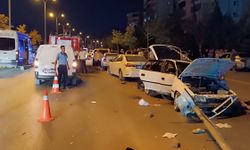 Gaziantep’te maddi hasarlı zincirleme kaza sonrası kavga: 6 yaralı, 12 gözaltı