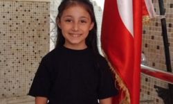 İnfaz koruma memurunun öldürdüğü eşi ve kızı toprağa verildi