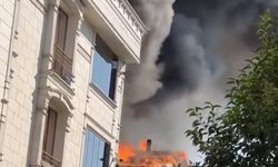 İstanbul - Bayrampaşa’da metruk binanın çatısında çıkan yangın, bitişikteki iki binaya sıçradı