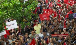 İstanbul- Özgür Özel, Şile'deki 'Millet İradesine Sahip Çıkıyor' mitinginde konuştu