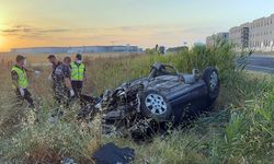 Tekirdağ’da otomobil menfeze çarparak takla attı: 2 ölü