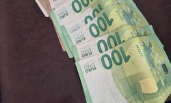 8 yaşındaki Nida Nur, bulduğu içinde 1700 avro olan cüzdanı sahibine teslim etti