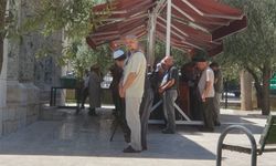Annesini bıçaklayarak öldüren şüpheli, tedavi gördüğü hastanede yaşamını yitirdi