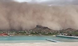 Arizona'da toz fırtınası: 55 bin kişi elektriksiz kaldı