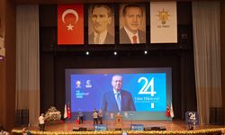 Bahçeli'den, AK Parti'ye özel çiçek
