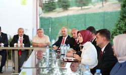 Bakan Göktaş, şehit yakınları ve gazilerle bir araya geldi