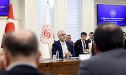 Bakan Işıkhan, toplu sözleşme görüşmelerinde eğitimcilerle buluştu