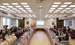 Bakan Işıkhan: Uzlaşı zemininde toplu sözleşme görüşmelerimizi sürdüreceğiz