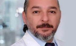 Balkonunda saçma ile yaralanıp, 4 yıl sonra hayatını kaybeden doktor toprağa verildi
