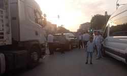 Bitlis'te freni boşalan TIR, 10 araca çarptı