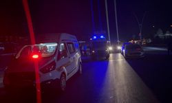 Bursa'da, hafif ticari araçla çarpışan otomobildeki 2 kardeş hayatını kaybetti