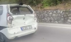Bursa'da kamyonet ile otomobil çarpıştı: 4 yaralı