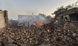 Çanakkale'deki orman yangını ikinci gününde; yanan alanlar ve evler havadan görüntülendi