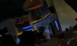 Çeşme'de eğlence mekanında taşkınlık çıkarıp, işletmeciyi ayağından vurdular (2)