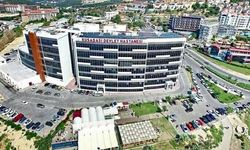 Çocuk doktoruna 'parayla bebek aldı' iddiasıyla gözaltı