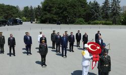 Cumhurbaşkanı Erdoğan ve YAŞ üyeleri Anıtkabir'de
